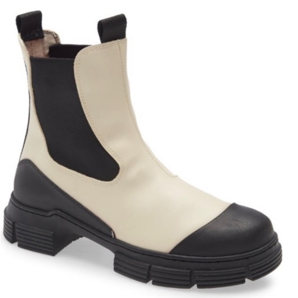 Ganni Waterproof Recycled Rubber City Lug Sole
Boot 9